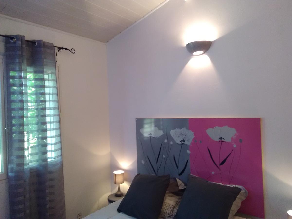 Chambre D'Hotes Les Macarons De Tata Sainte-Eulalie  Экстерьер фото
